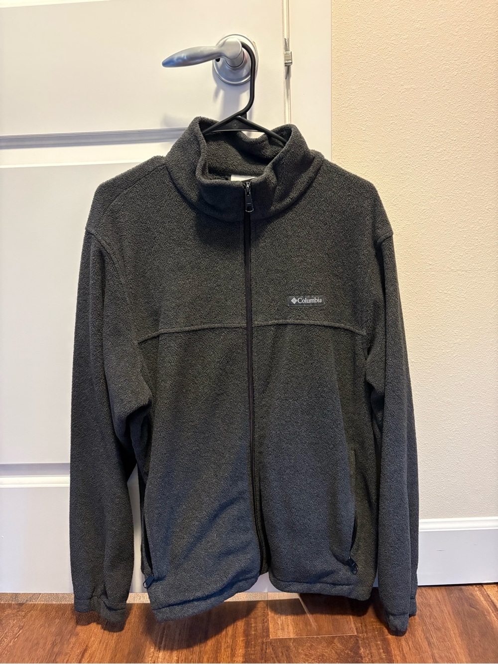 Columbia zip up